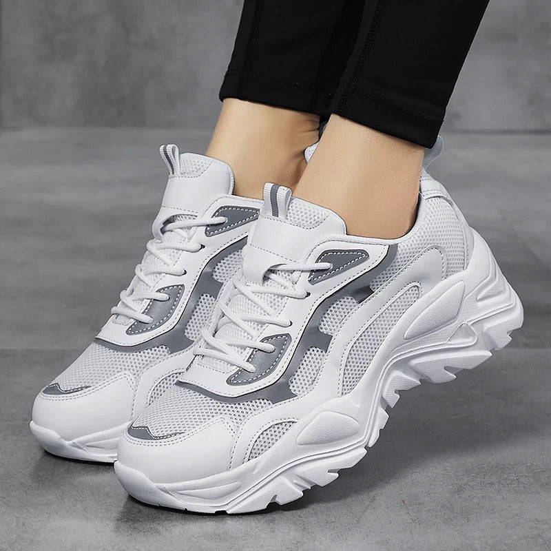 Petra - Reflektierende Sneakers für Frauen