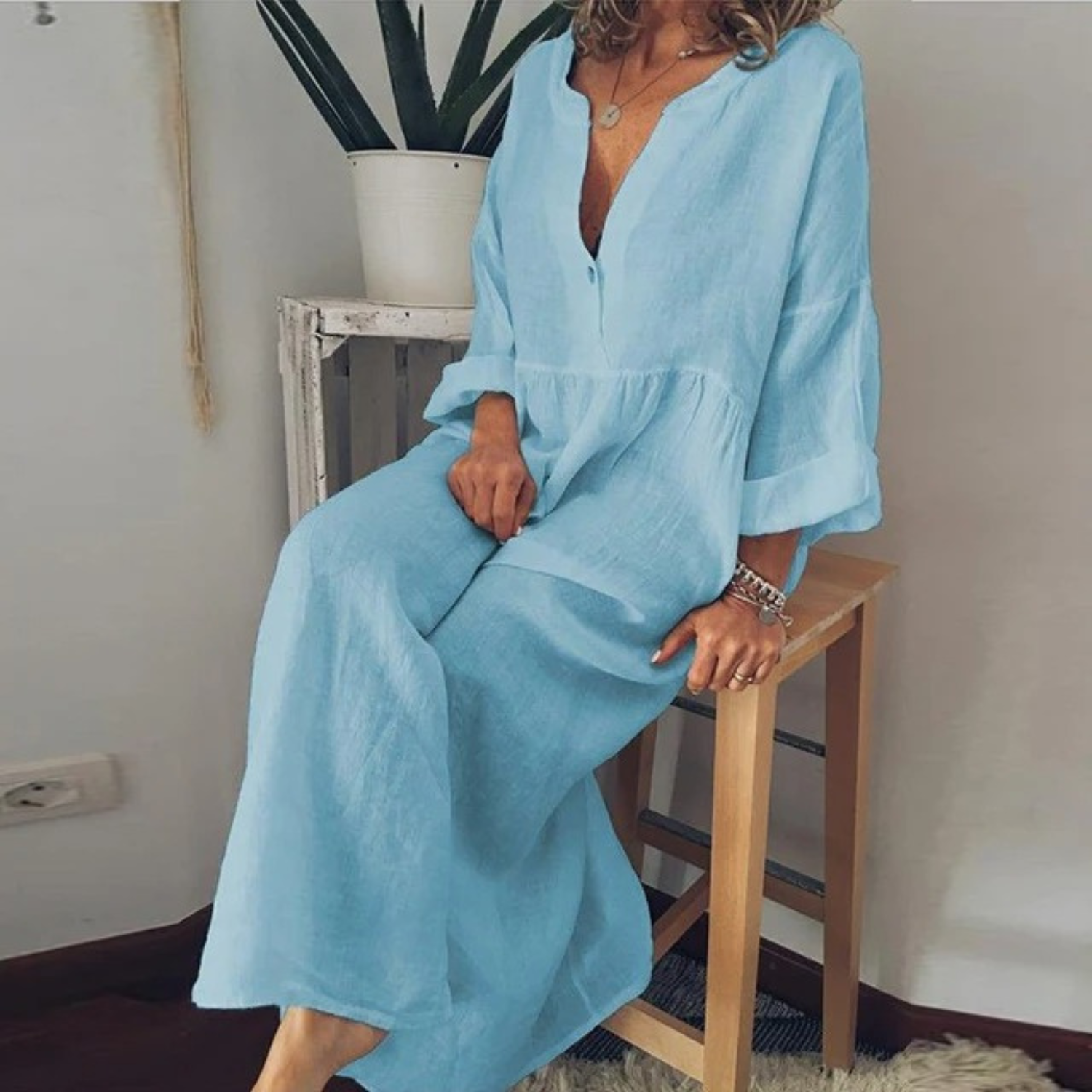 VIDA Blaues bequemes Blusenkleid mit Rundhalsausschnitt