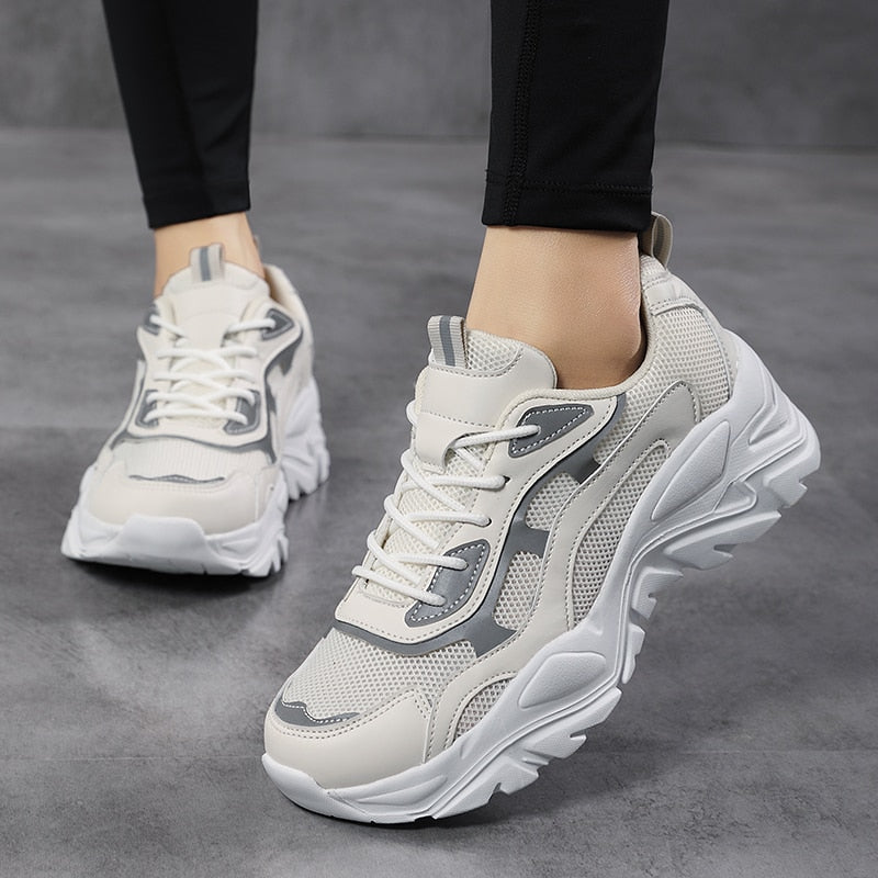 Petra - Reflektierende Sneakers für Frauen