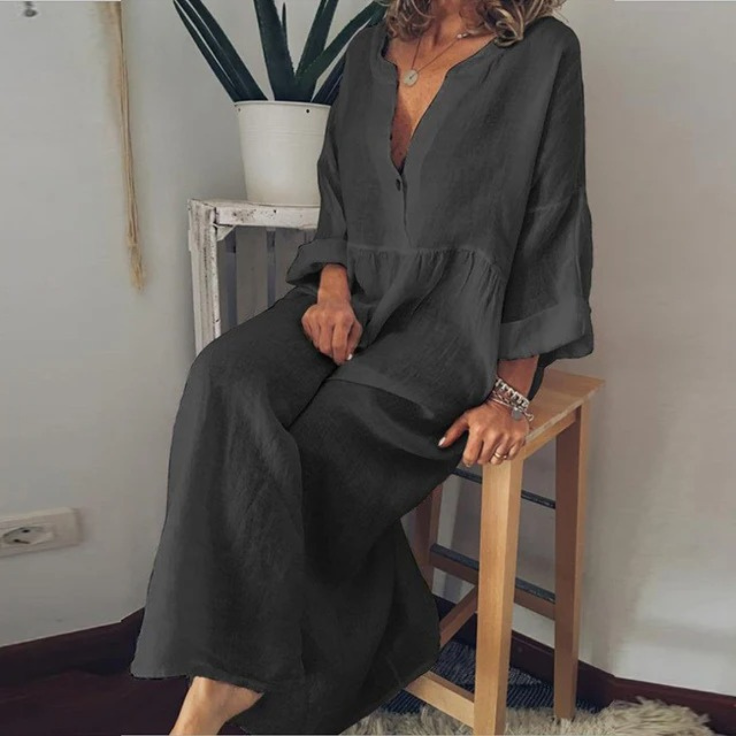 VIDA Blaues bequemes Blusenkleid mit Rundhalsausschnitt