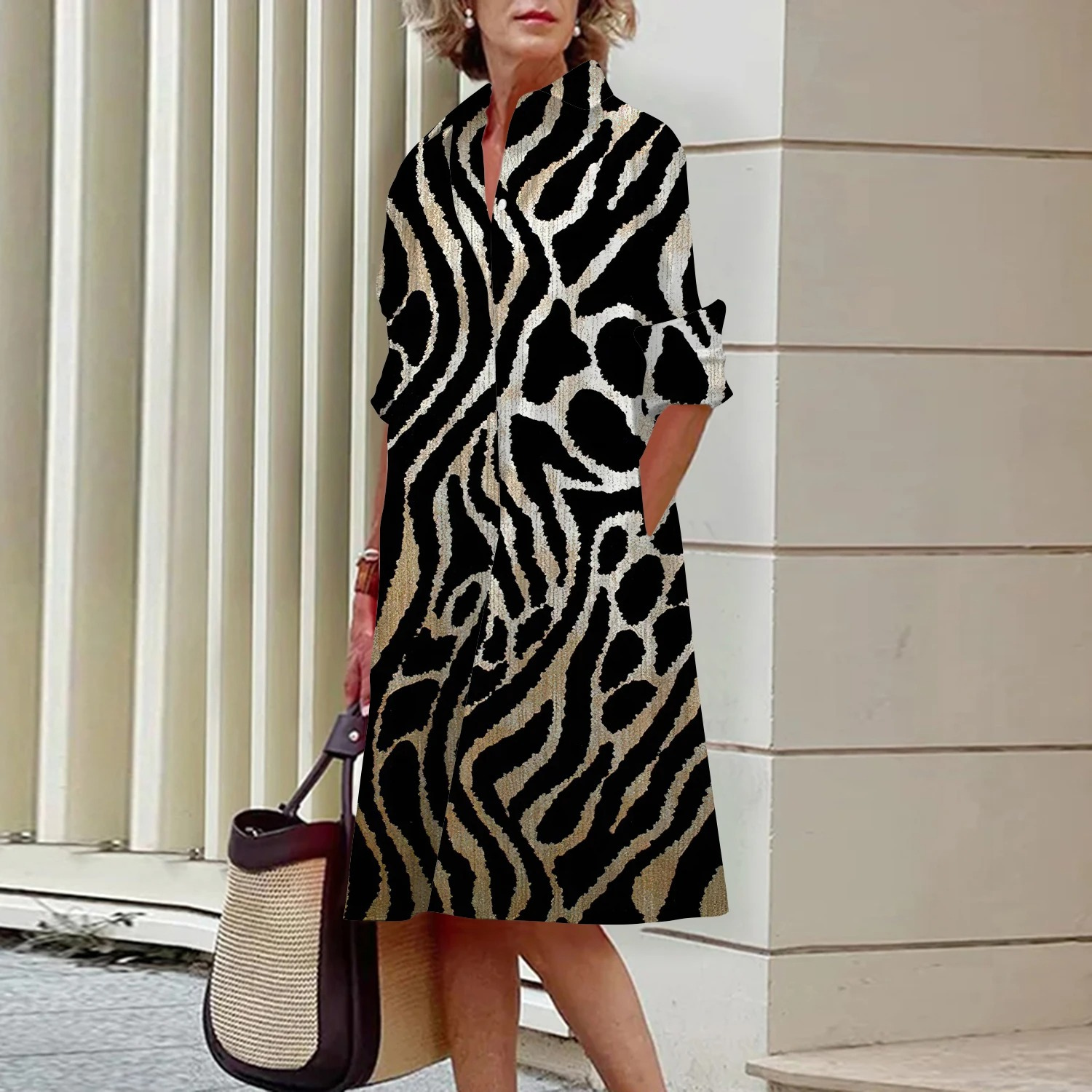 VIDA Grünes Blusenkleid mit geometrischem Aufschlag