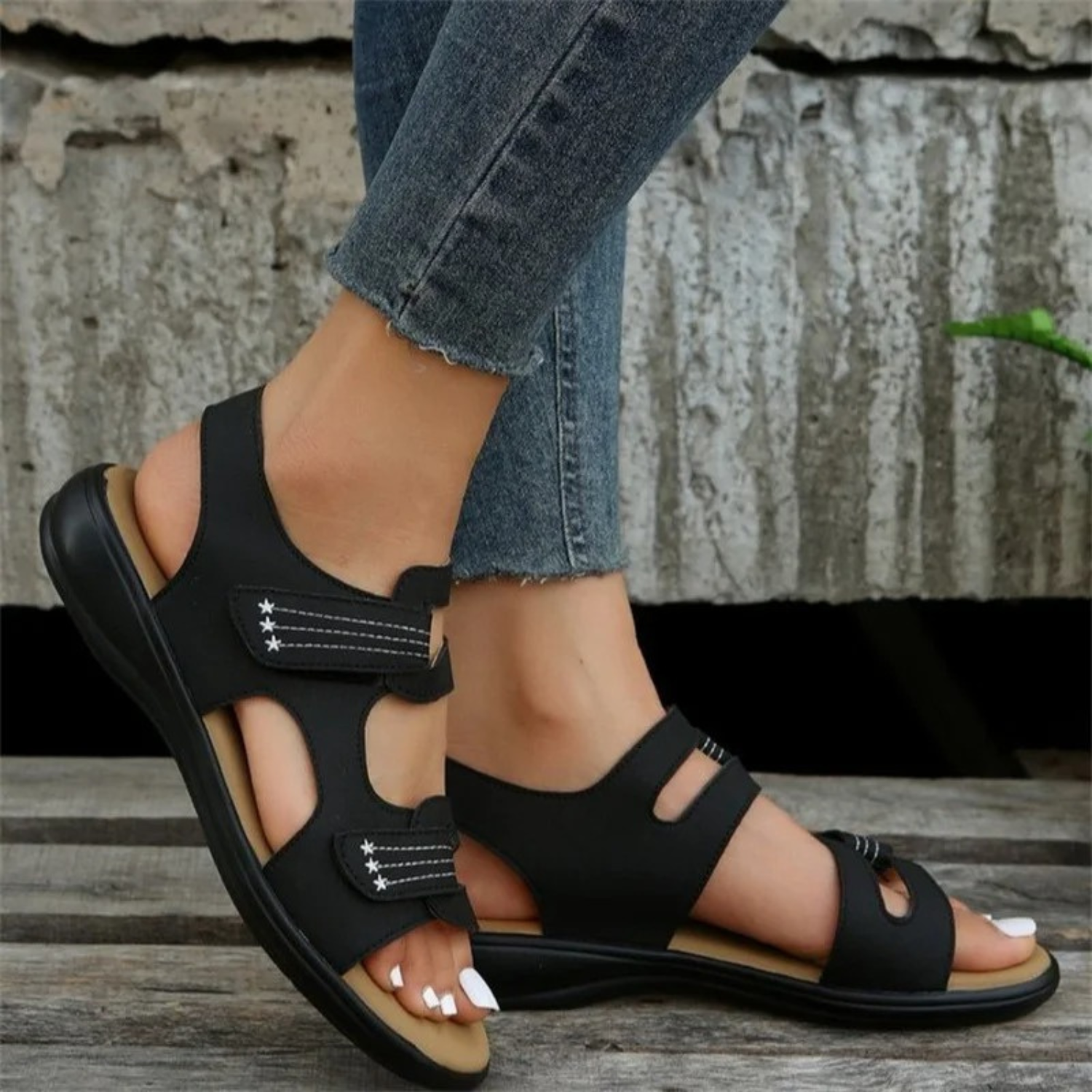 VIDA Retro Damen Sandalen aus PU-Leder mit Leopardenmuster