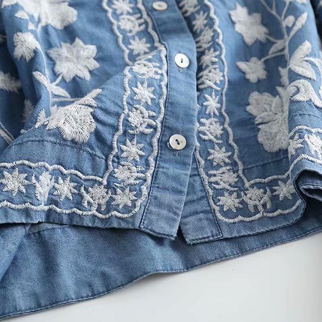 Zephyr | Bestickte Blumenbluse mit Knopfleiste