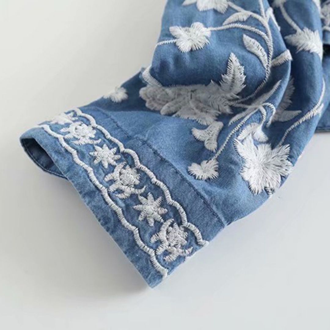 Zephyr | Bestickte Blumenbluse mit Knopfleiste