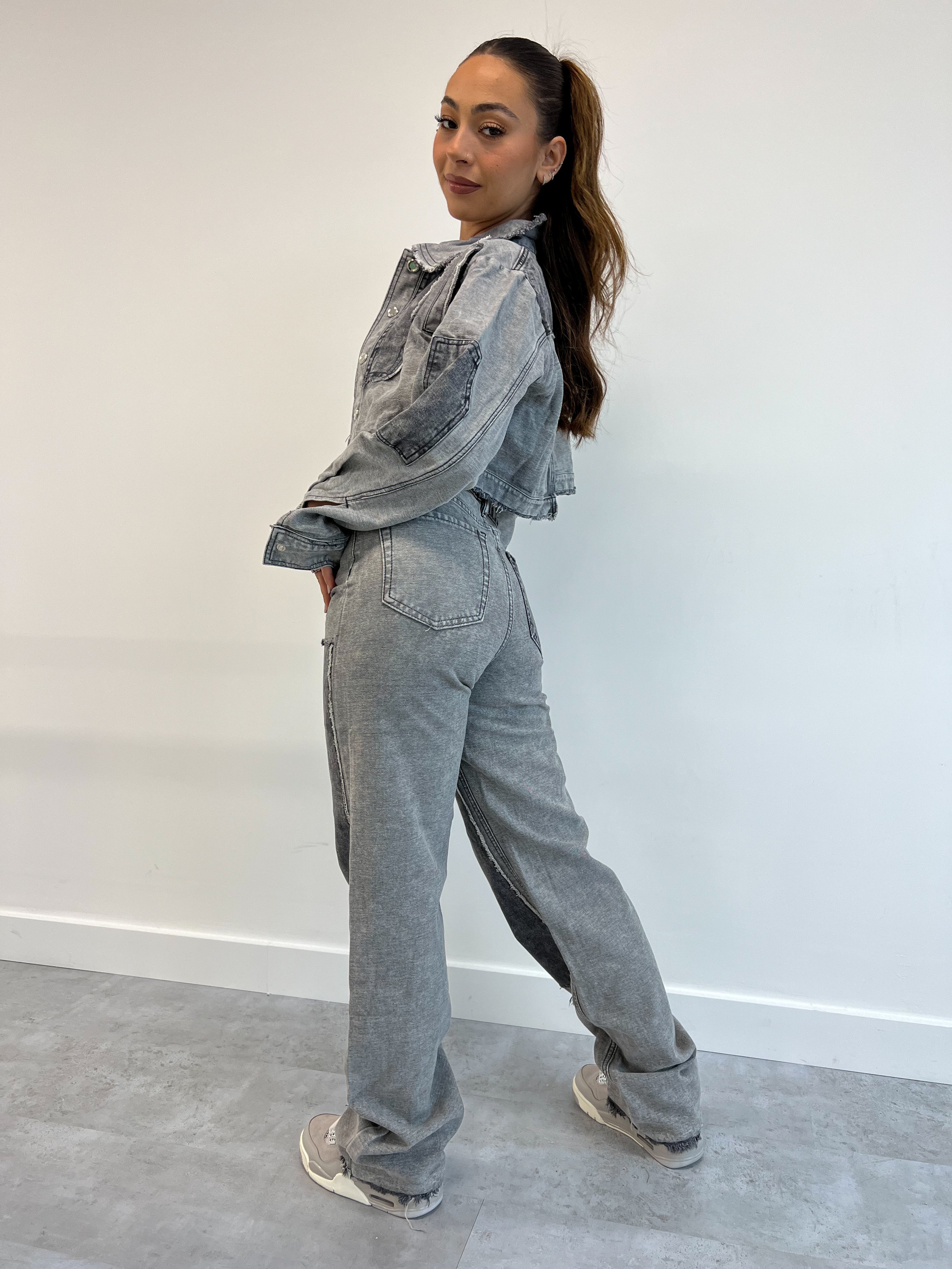 Livia | Carpenter Jeans mit robuster Qualität und lässigem Design für Damen