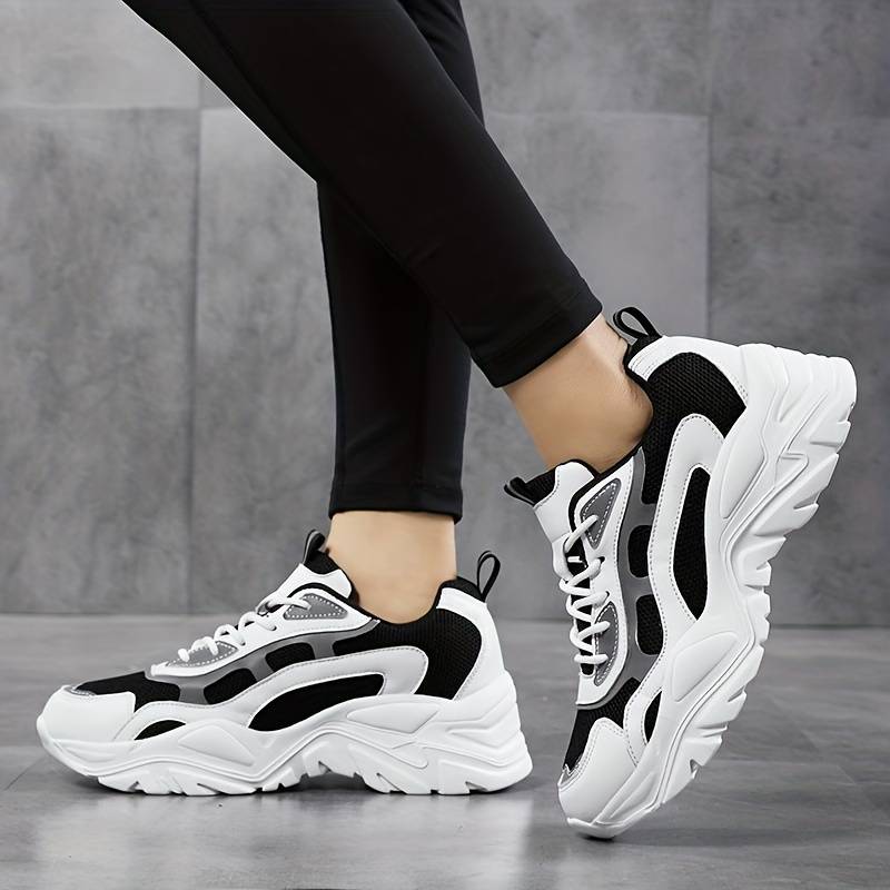 Petra - Reflektierende Sneakers für Frauen