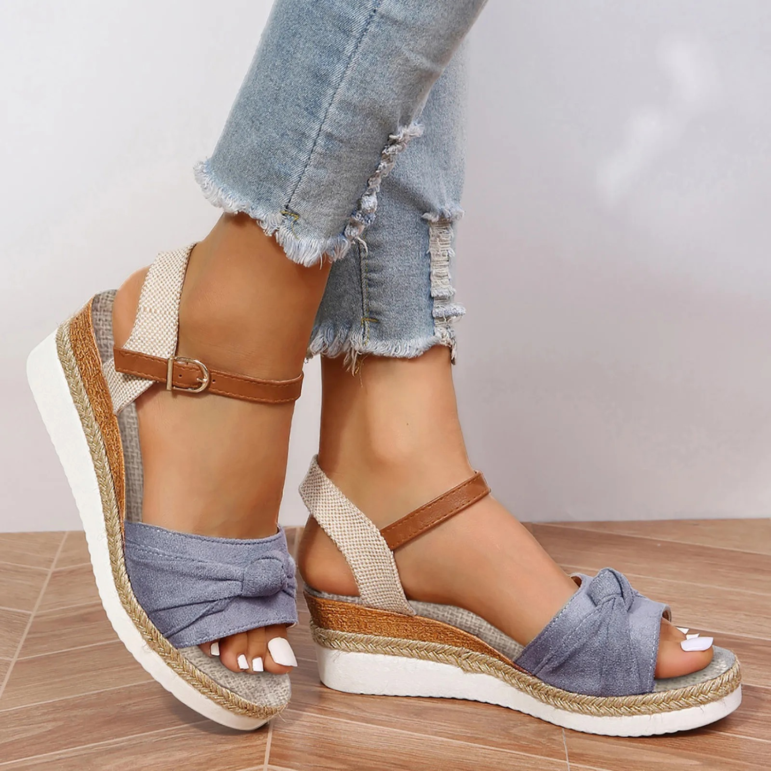 VIDA Antirutsch-Damen Sandalen mit dickem Sohlenprofil im Strandstil