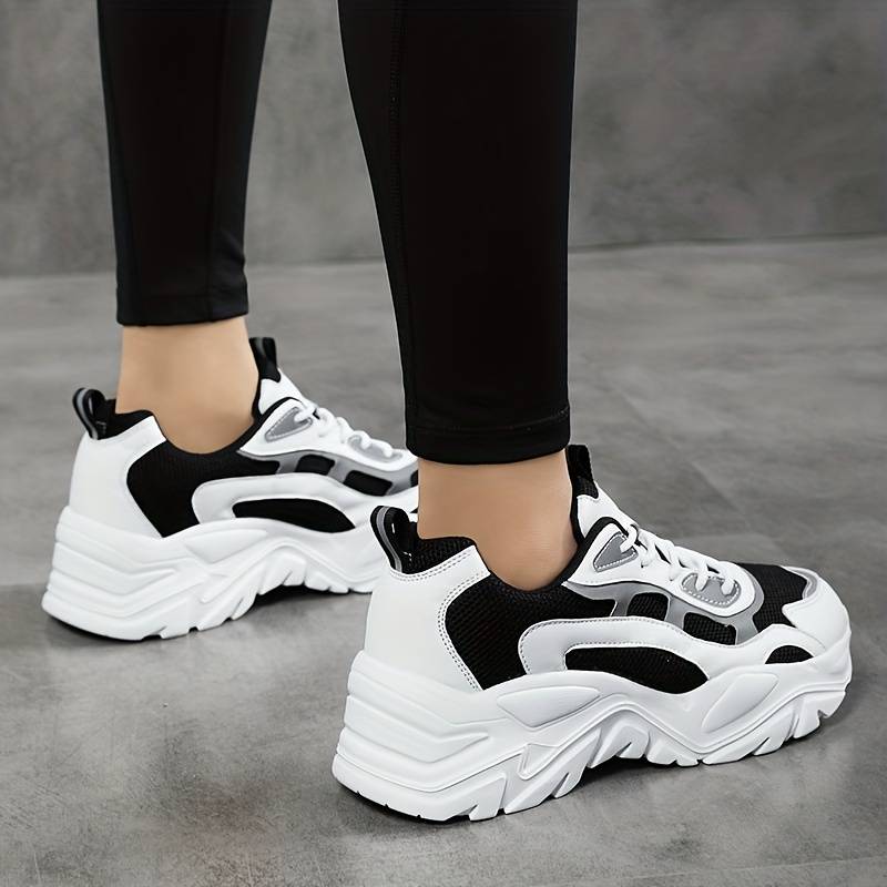 Petra - Reflektierende Sneakers für Frauen