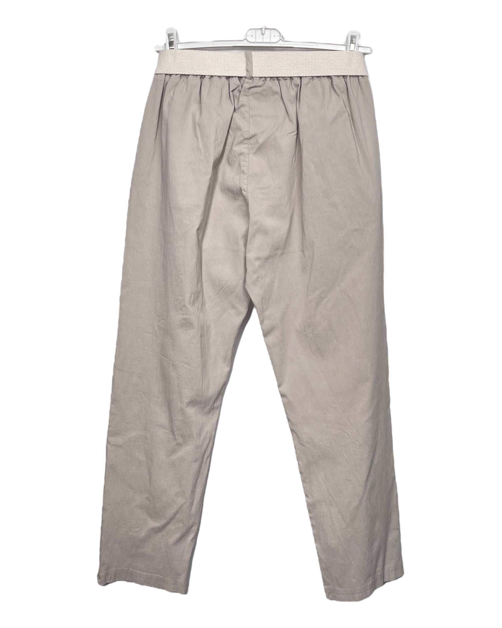 Livia | Schlupfhose mit Gummizug und Gürtel für einen eleganten Look