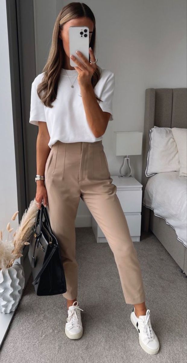 Amara | Hose mit knitterfreiem Material und elegantem Design für Frauen