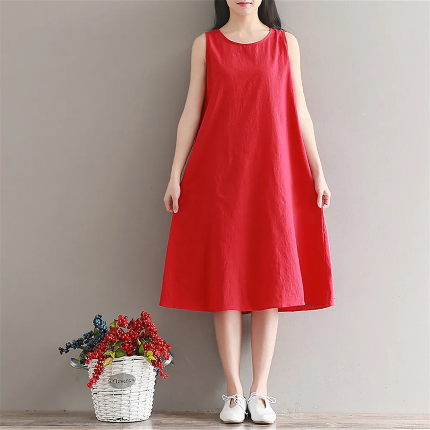 VIDA Rotes einfaches Rundhals LeinenKleid