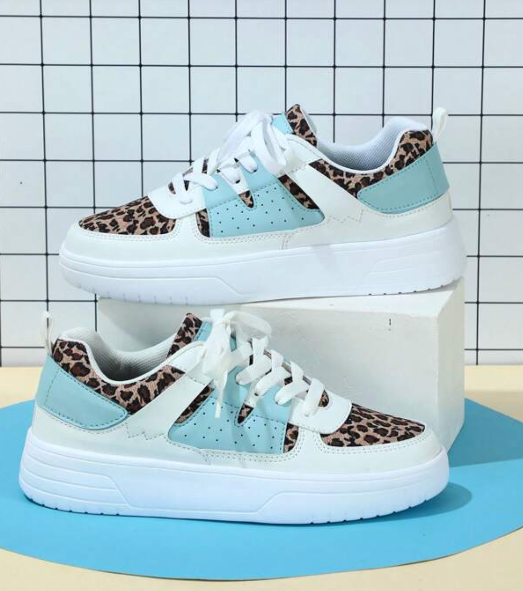 Petra - Blaue Turnschuhe für Frauen