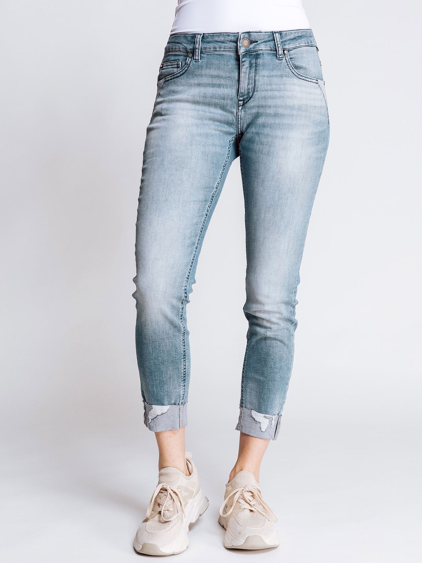 Livia | 7/8 Hose mit Legerem Schnitt und Femininer Silhouette für Frauen