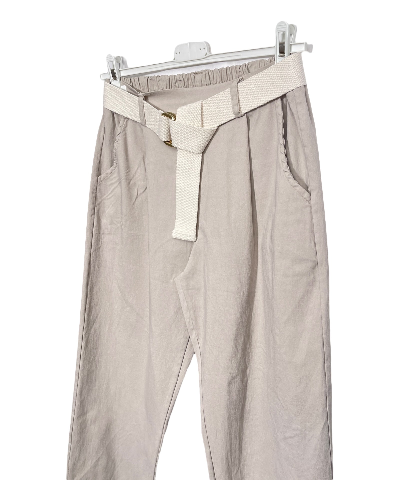 Livia | Schlupfhose mit Gummizug und Gürtel für einen eleganten Look