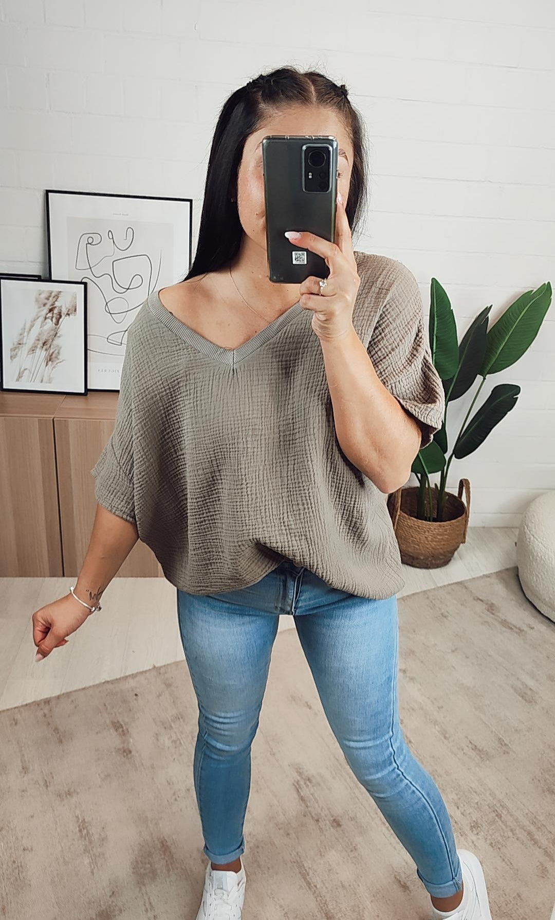 Celina | T-Shirt mit Lässigem Schnitt und V-Ausschnitt für Damen