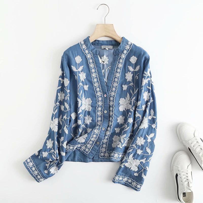 Zephyr | Bestickte Blumenbluse mit Knopfleiste