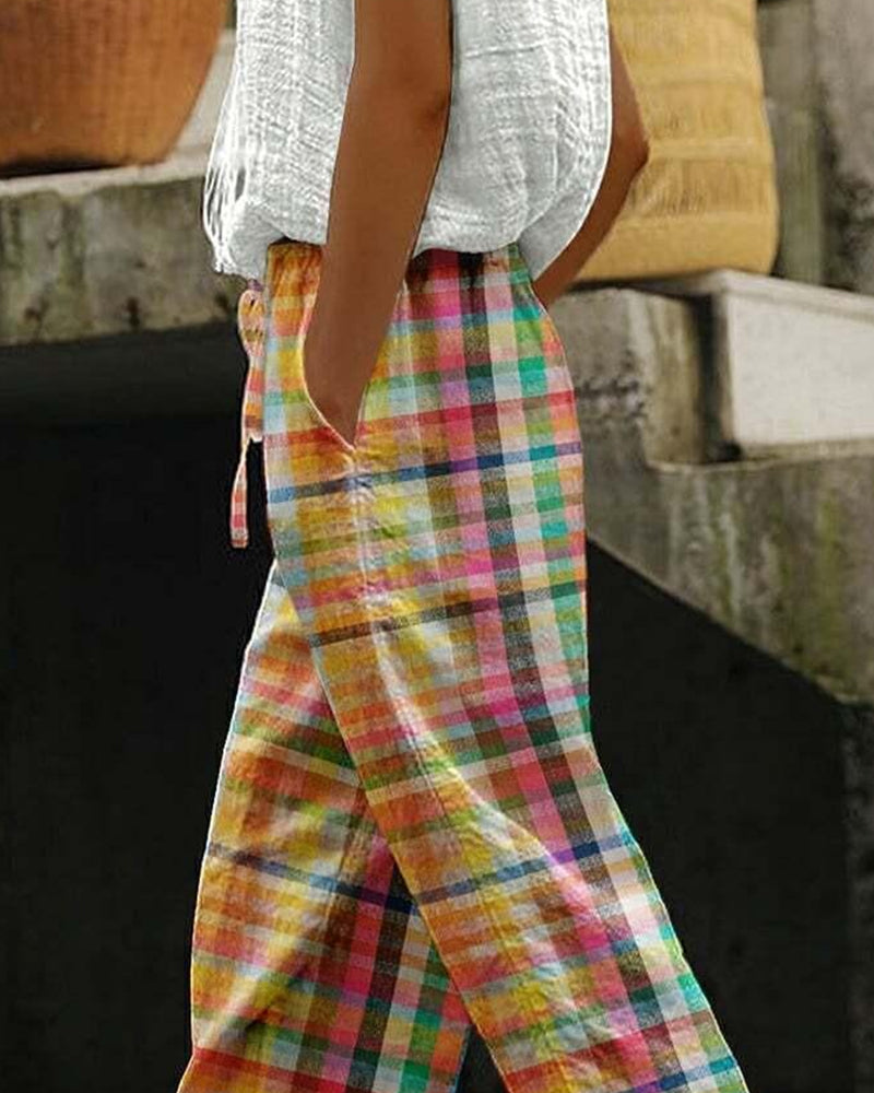 Liora | Loungehose mit Entspannter Passform und Buntem Karomuster für Frauen