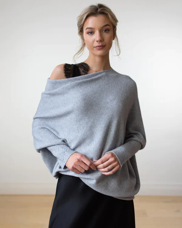 Celestia | Pullover mit Asymmetrischem Design und Atmungsaktivem Stoff für Frauen