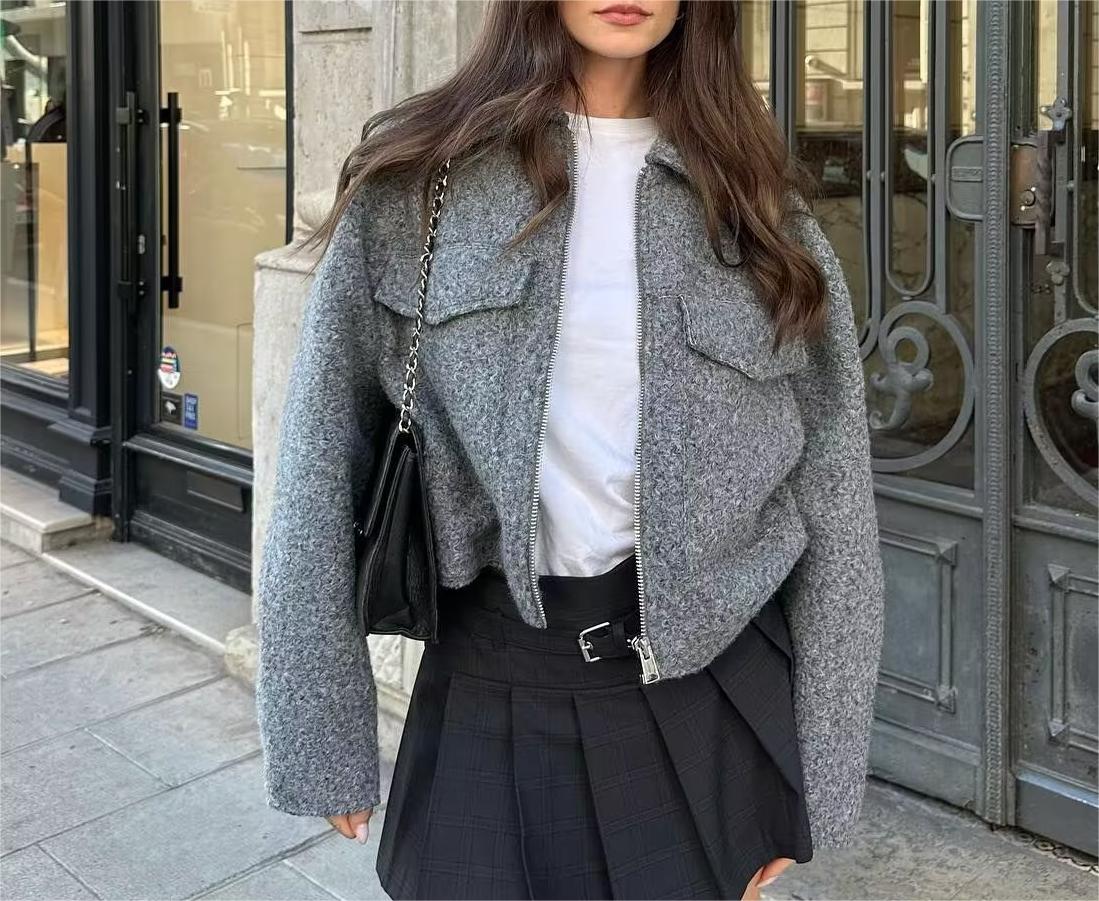 Livia | Kurze Jacke mit zeitlosem Stil und schmeichelhafter Passform für Damen