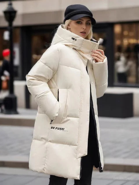 Livia | Langer Mantel mit Wasserdichtem Material und Modischem Design für Frauen