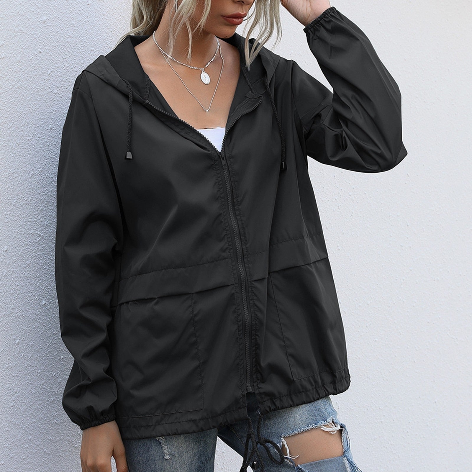 Liora | Regenmantel mit winddichtem Schutz und stilvollem Design für Frauen