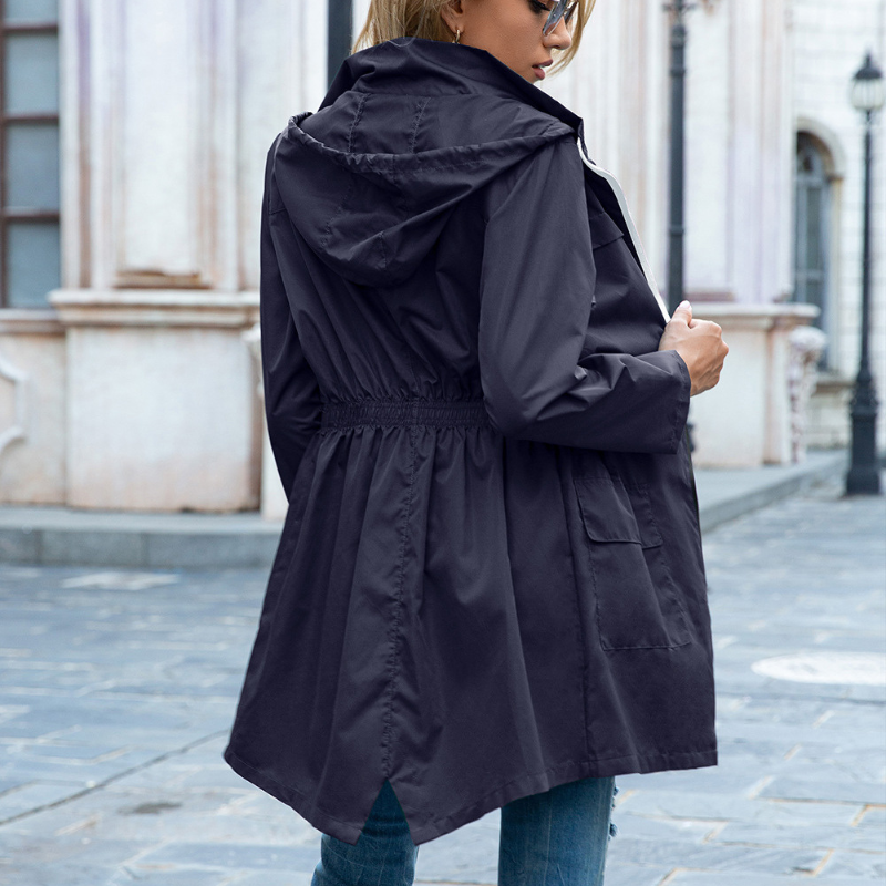 Liora | Jacke mit Wasserdichtem Material und Stilvollem Design für Frauen