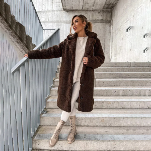 Liora | Mantel mit Kuscheligem Stoff und Höchstem Komfort für Alle Jahreszeiten