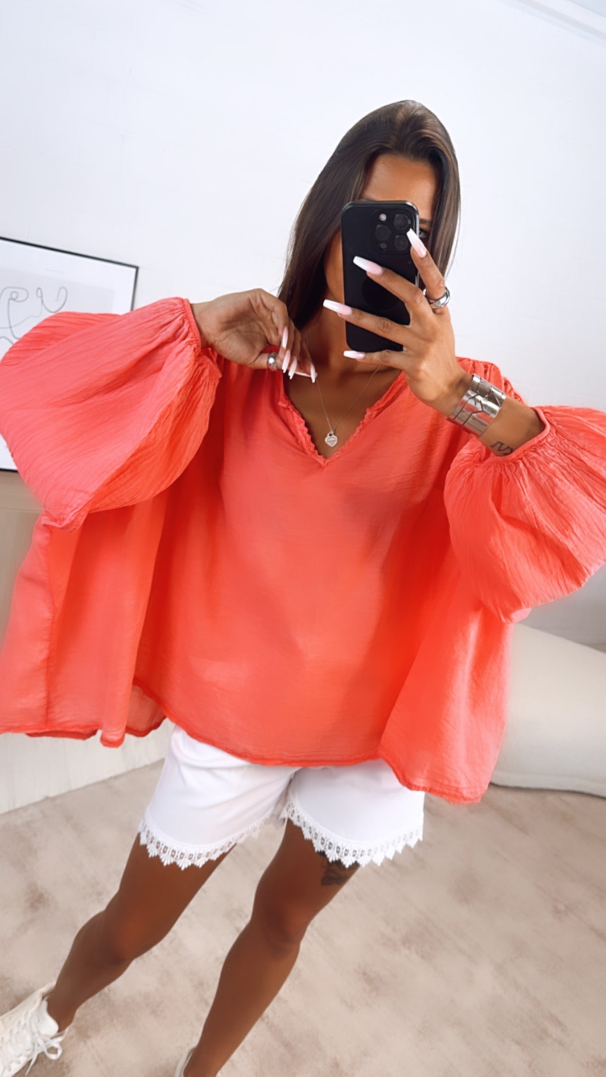Lia | Baumwollbluse mit Leichtigkeit und V-Ausschnitt für Damen