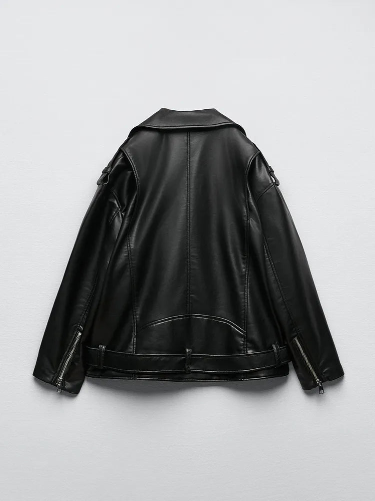 Aria | Bikerjacke aus veganem Leder mit lässigem Schnitt und Gürtel für Damen