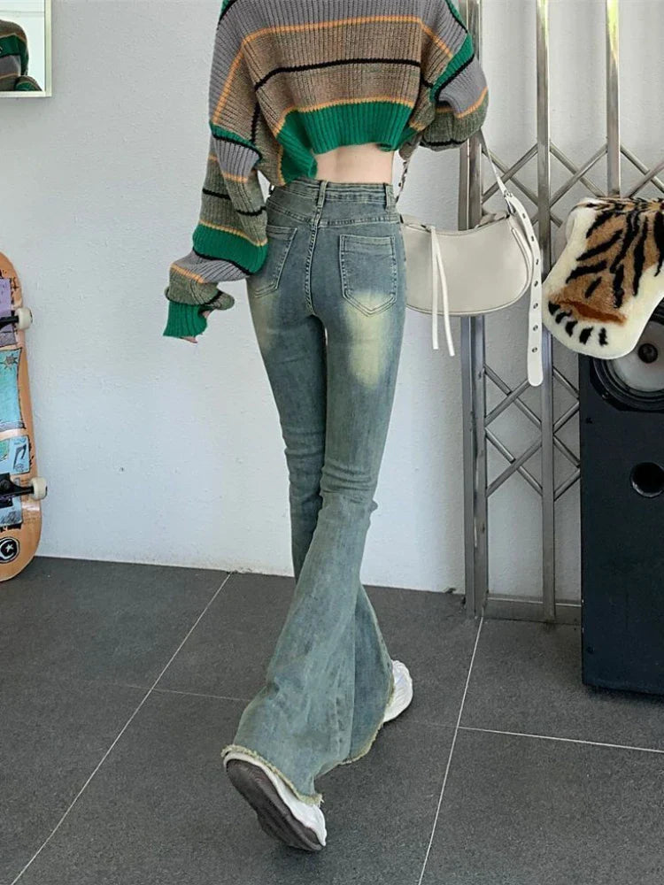 Verona | High-Waist Flare Jeans mit Nostalgischem Charme und Bequemer Passform für Damen