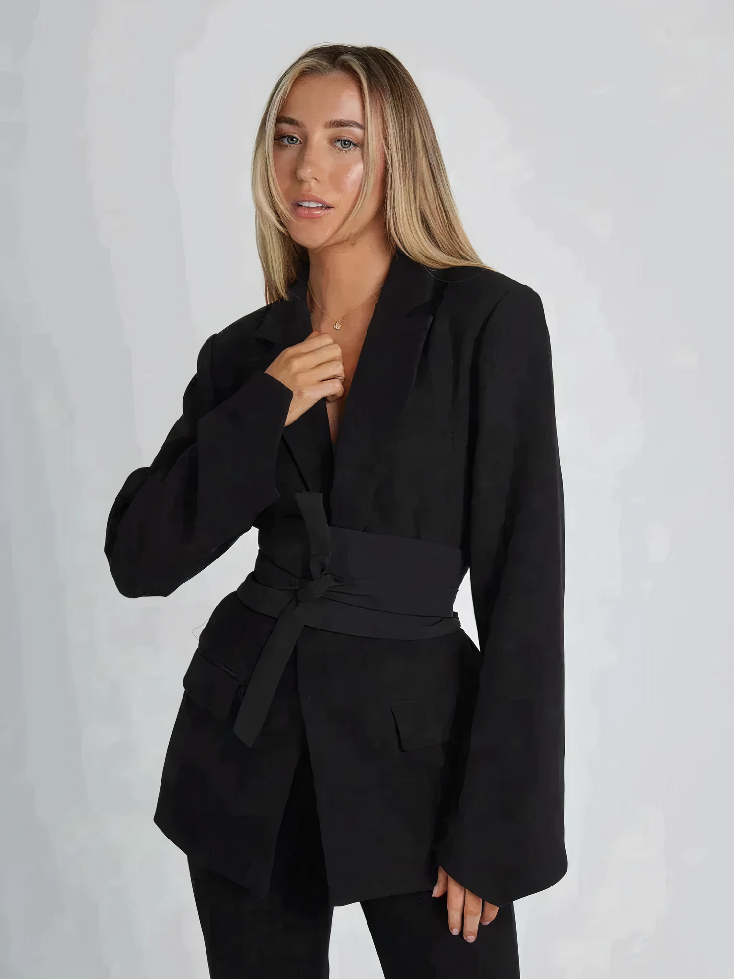Juliette | Damenblazer mit Taillengürtel und Vielseitigem Design für Elegante Anlässe