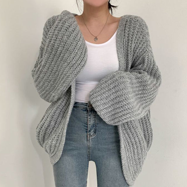Livia | Langarm Cardigan mit zeitlosem Design und schmeichelnder Passform für Damen