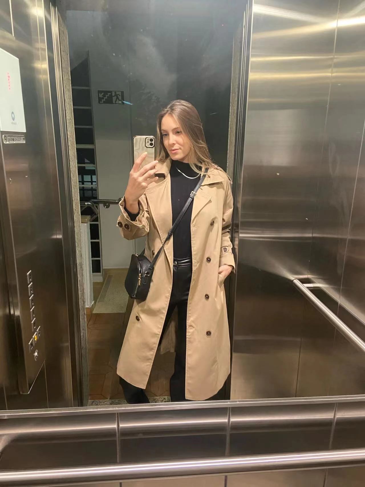 Klara | Trenchcoat mit Doppelreihigem Design und Eleganter Passform für Damen