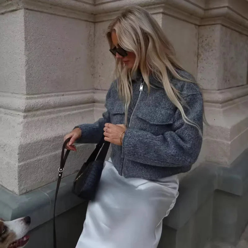 Livia | Kurze Jacke mit zeitlosem Stil und schmeichelhafter Passform für Damen