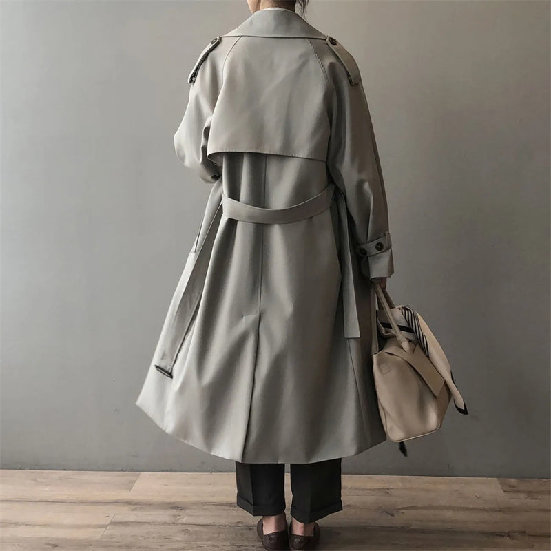 Klara | Trenchcoat mit Doppelreihigem Design und Eleganter Passform für Damen