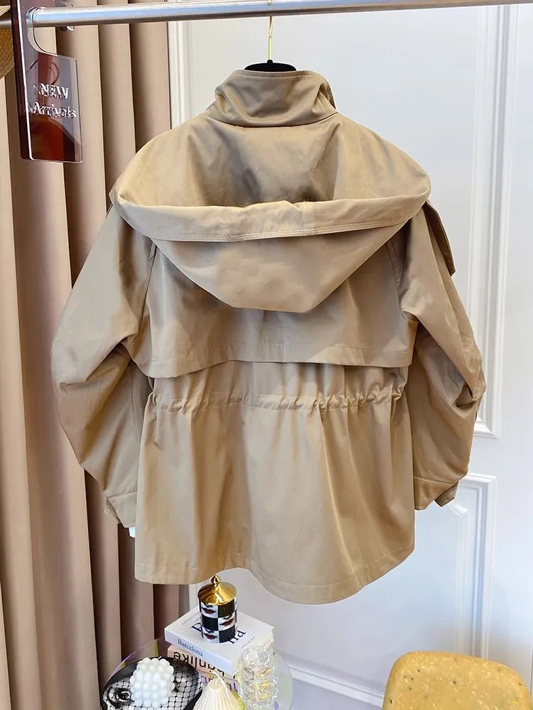 Livia | Mode-Jacke mit Wasserdichtem Material und Elegantem Design für Frauen