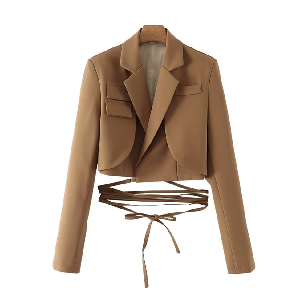 Celestine | Kurzblazer mit Eleganten Details und Zeitgemäßer Silhouette für Frauen
