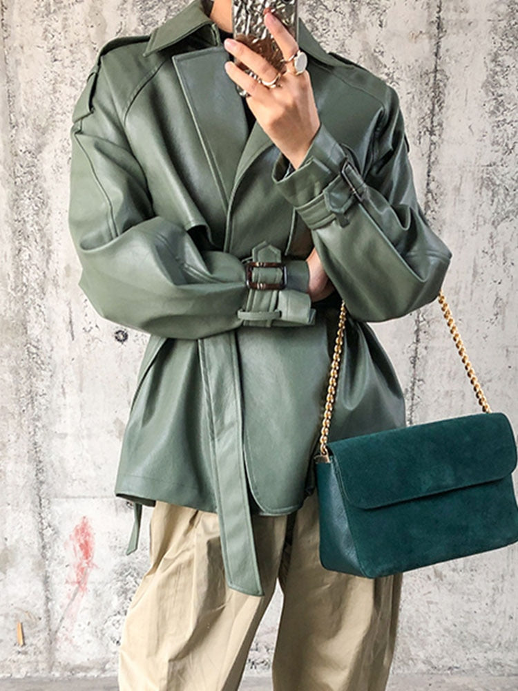Livia | Lederjacke mit Gürtel und Eleganter Silhouette für Frauen