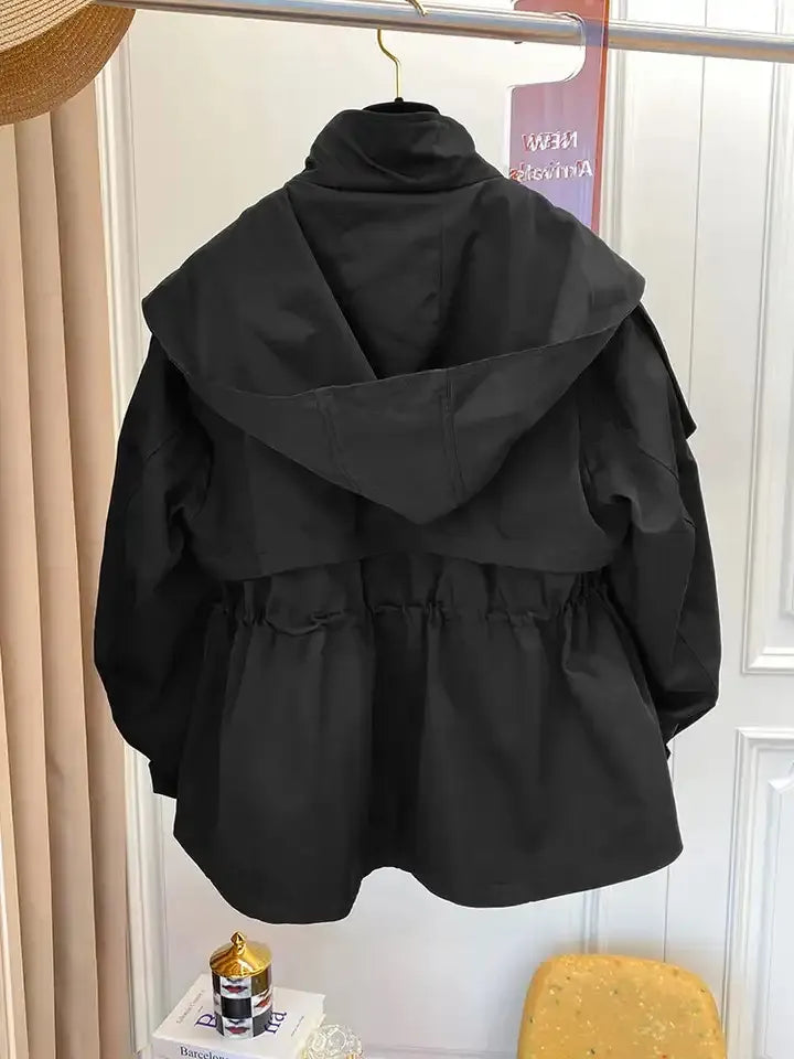 Livia | Mode-Jacke mit Wasserdichtem Material und Elegantem Design für Frauen