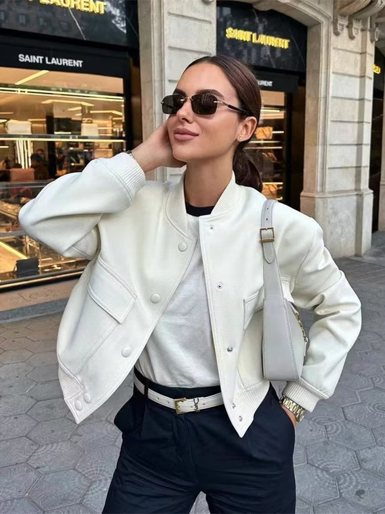 Celestia | Bomberjacke mit Eleganter Passform und Leichtem Stoff für Frauen