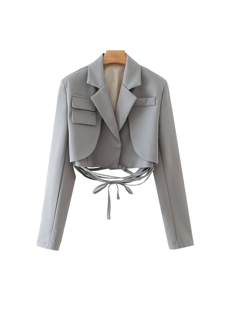 Celestine | Kurzblazer mit Eleganten Details und Zeitgemäßer Silhouette für Frauen
