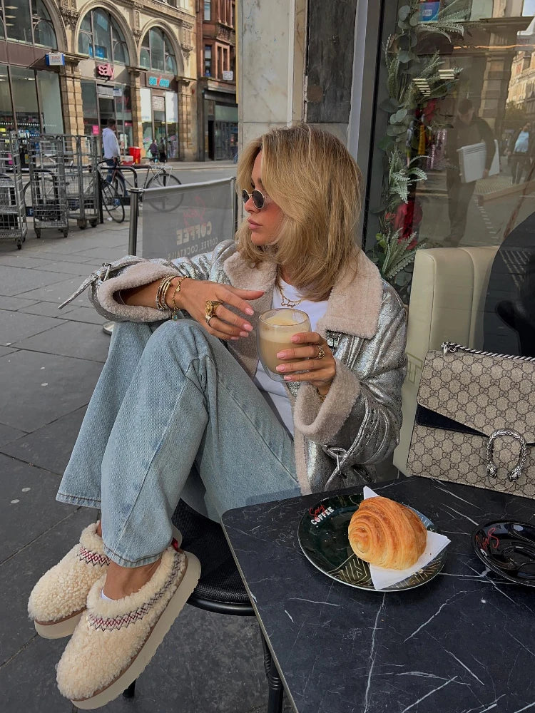 Aria | Crop Jacket mit Wasserdichtem Material und Stilvollem Design für Abenteuerlustige