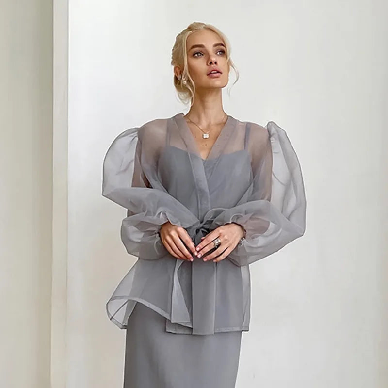 Zephyr | Durchsichtige Organza-Bluse mit Bindegürtel
