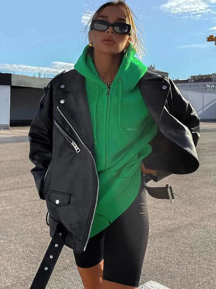 Livia | Motorradjacke im Oversize-Look mit Gürtel für Damen