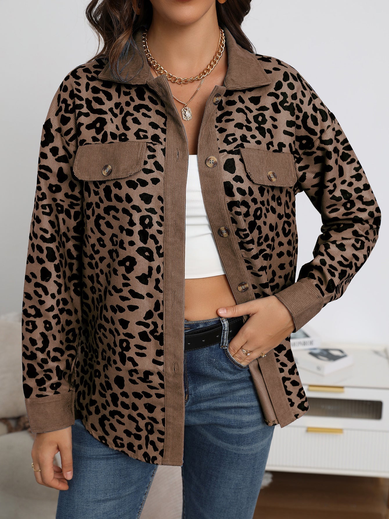 Liora | Jacke mit Ungezähmtem Leopardenmuster und Stilvollem Design für Frauen