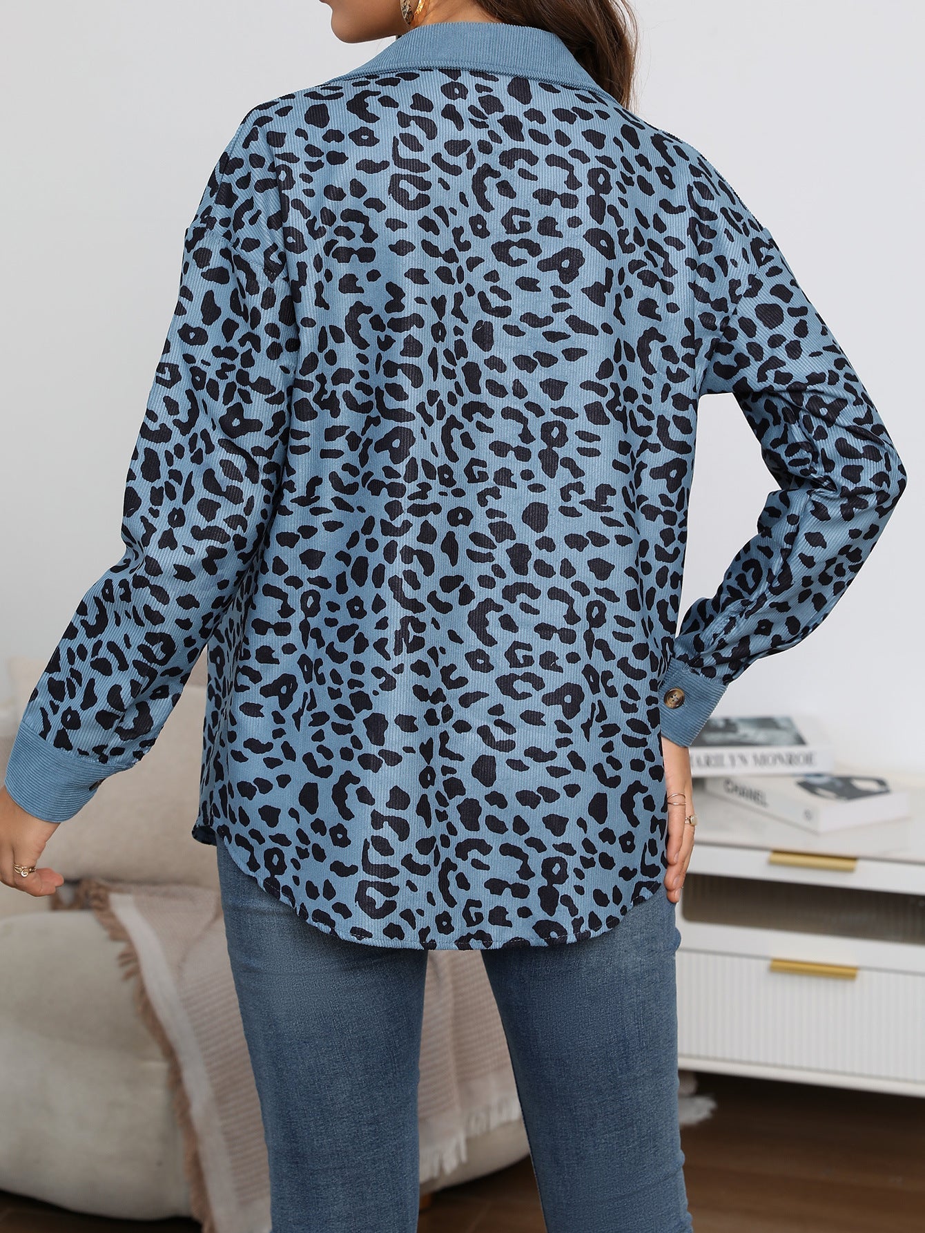 Liora | Jacke mit Ungezähmtem Leopardenmuster und Stilvollem Design für Frauen