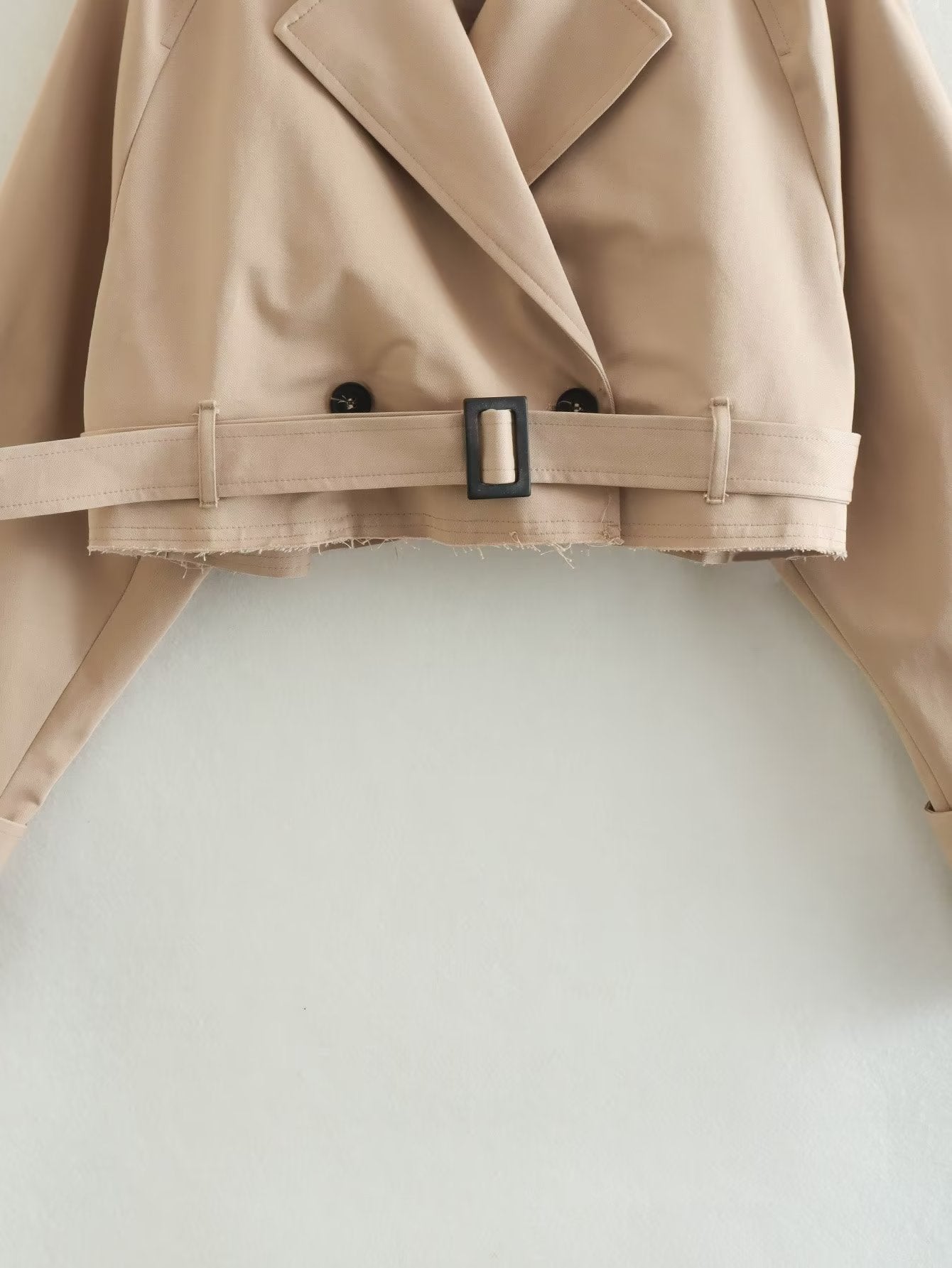 Celina | Kurzjacke mit Eleganter Passform und Hochwertigen Materialien für Frauen