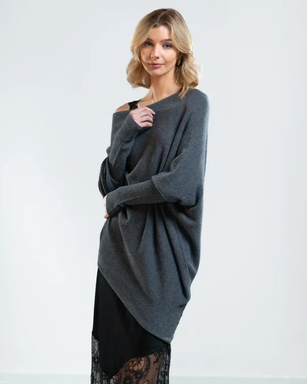 Celestia | Pullover mit Asymmetrischem Design und Atmungsaktivem Stoff für Frauen