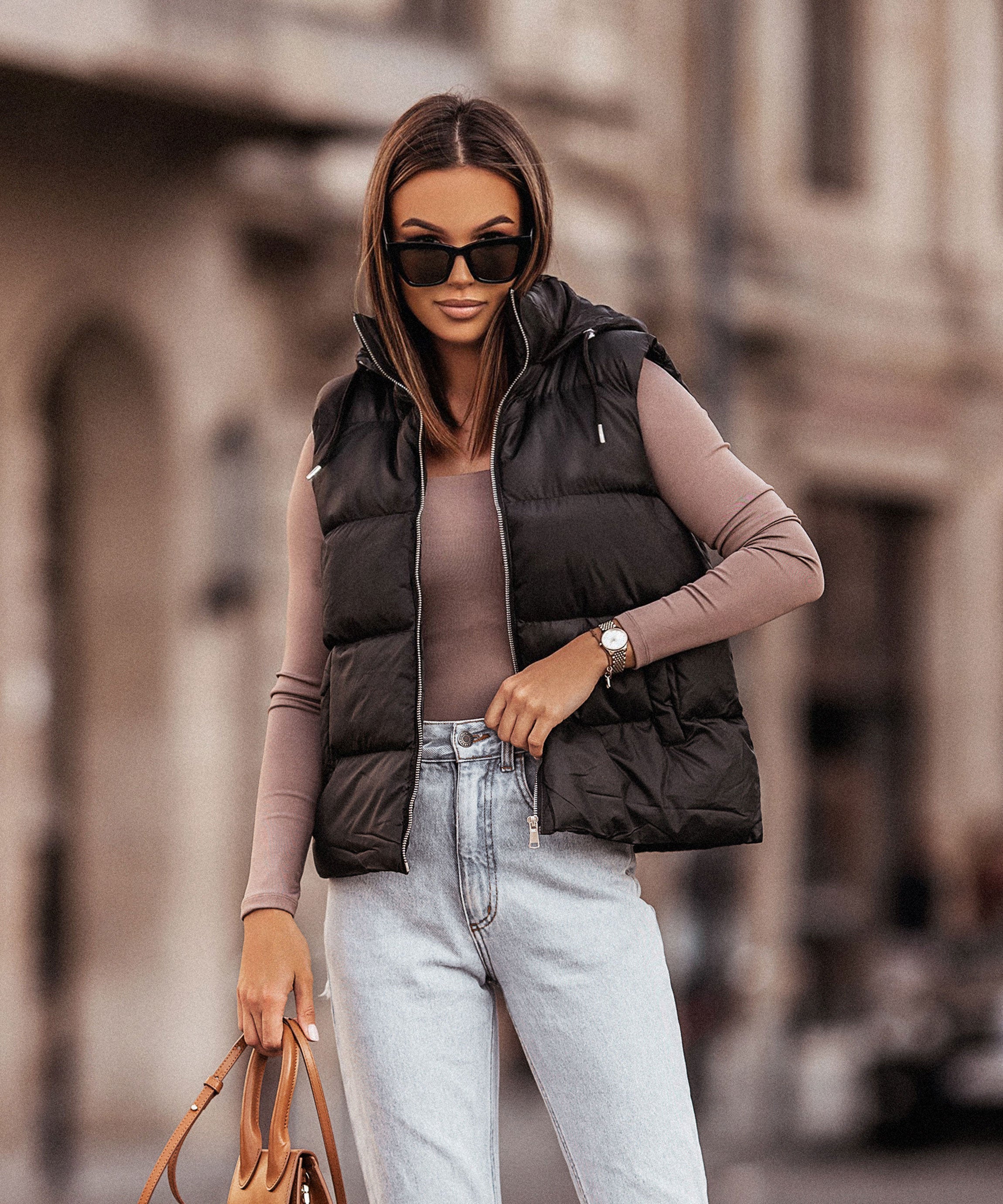 Aurelia | Kurzjacke mit Kapuze und regulärer Passform für Frauen