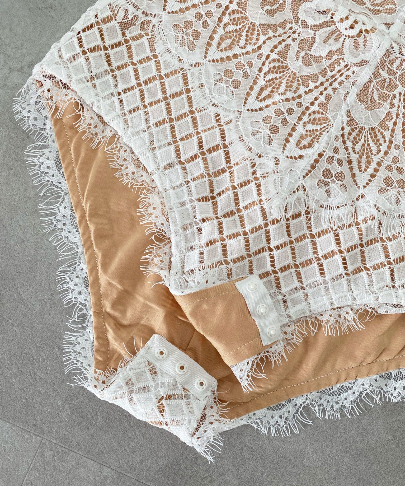 Celestia | Bluse mit Verstellbaren Trägern und Undurchsichtigem Stoff für Frauen